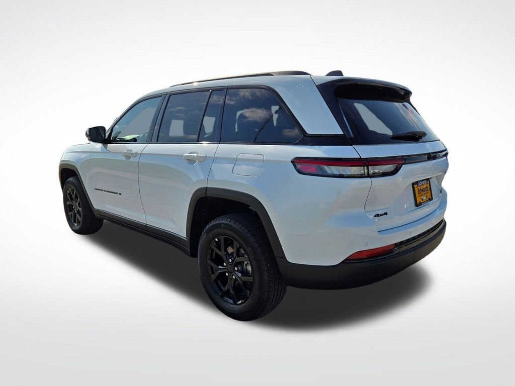 Used 2025 White Jeep Altitude X image 7