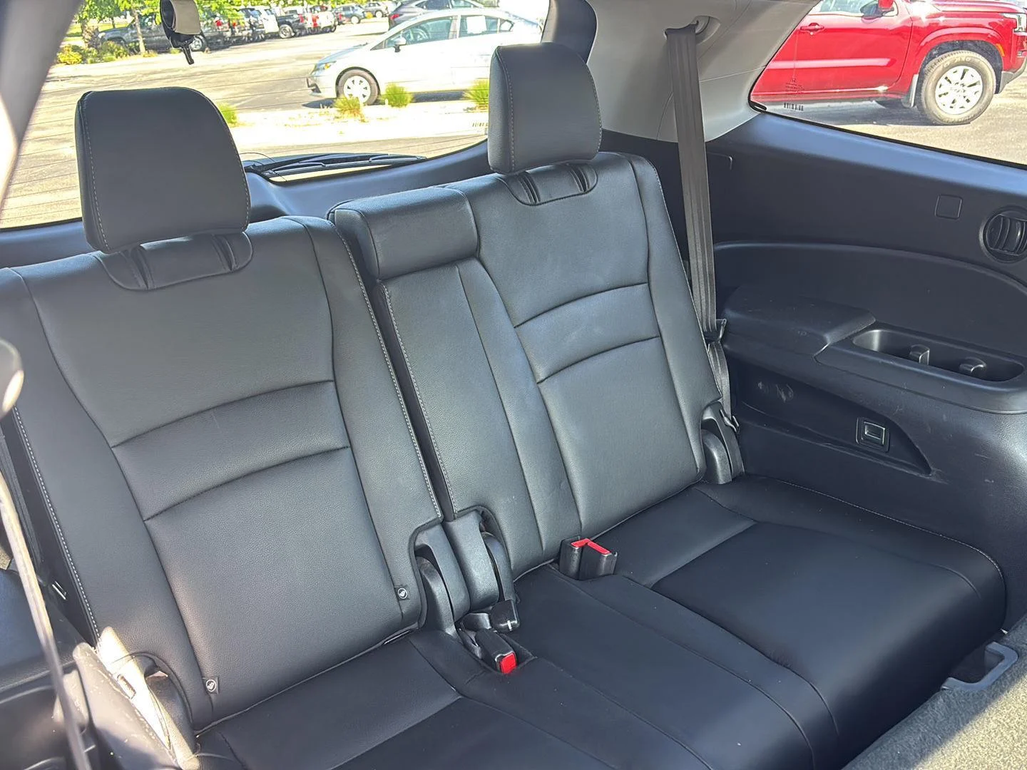 Used 2019 Crystal Black Pearl Honda EX-L image 17