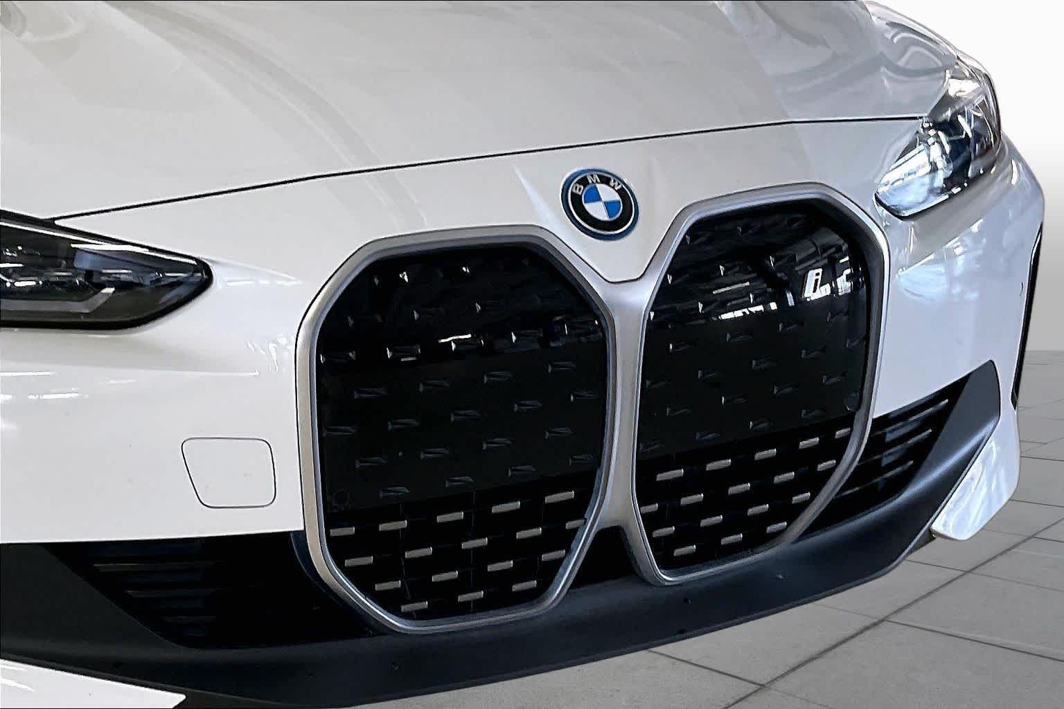 Certified Used 2023 Alpine White BMW eDrive35 image 29