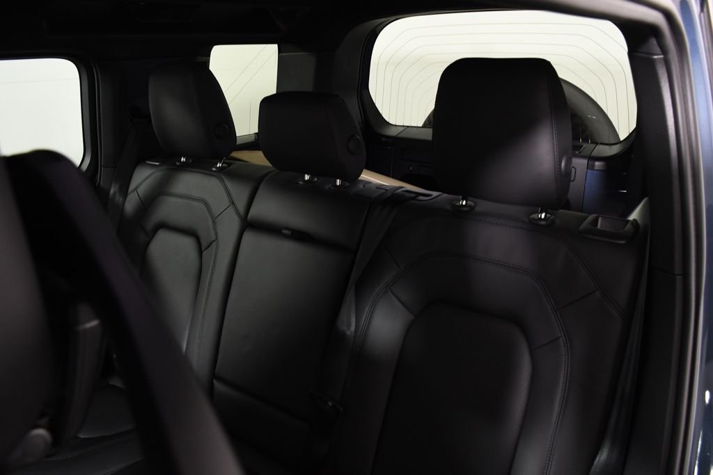 2026 Land Rover Defender X-Dynamic SE - Photo 28