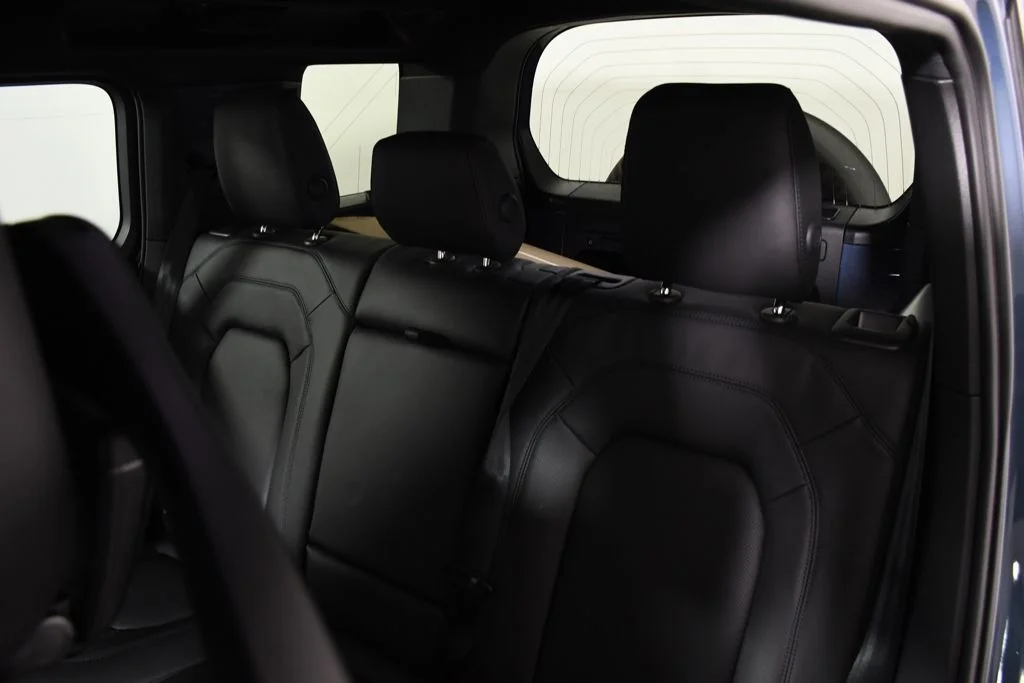 New 2026 Tasman Blue Land Rover X-Dynamic SE image 28