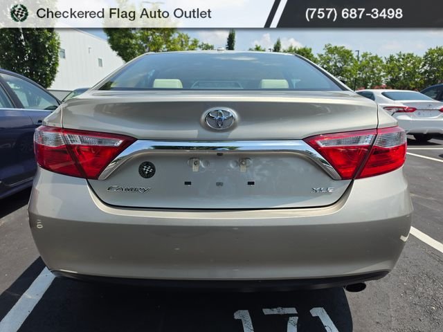 Used 2015 Creme Brulee Mica Toyota XLE image 5