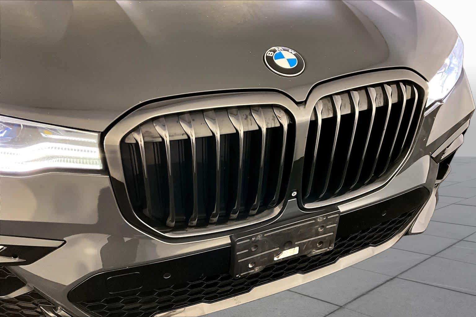 Used 2022 Dravit Grey Metallic BMW M50i image 30