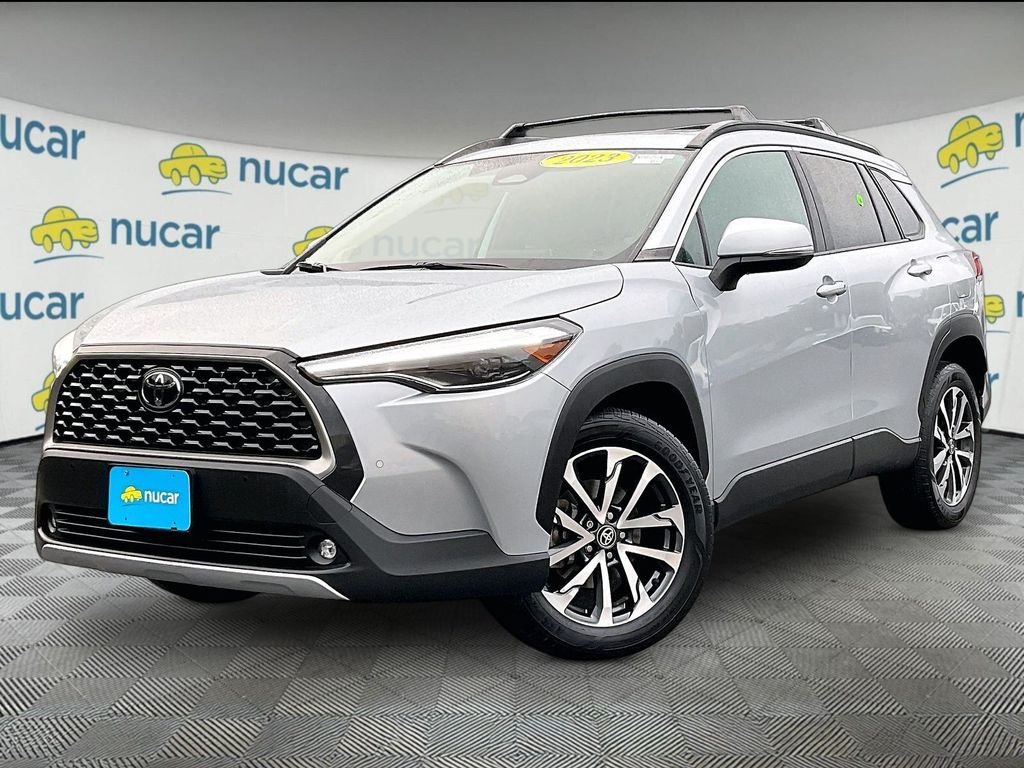 Used 2023 Silver Toyota XLE image 3