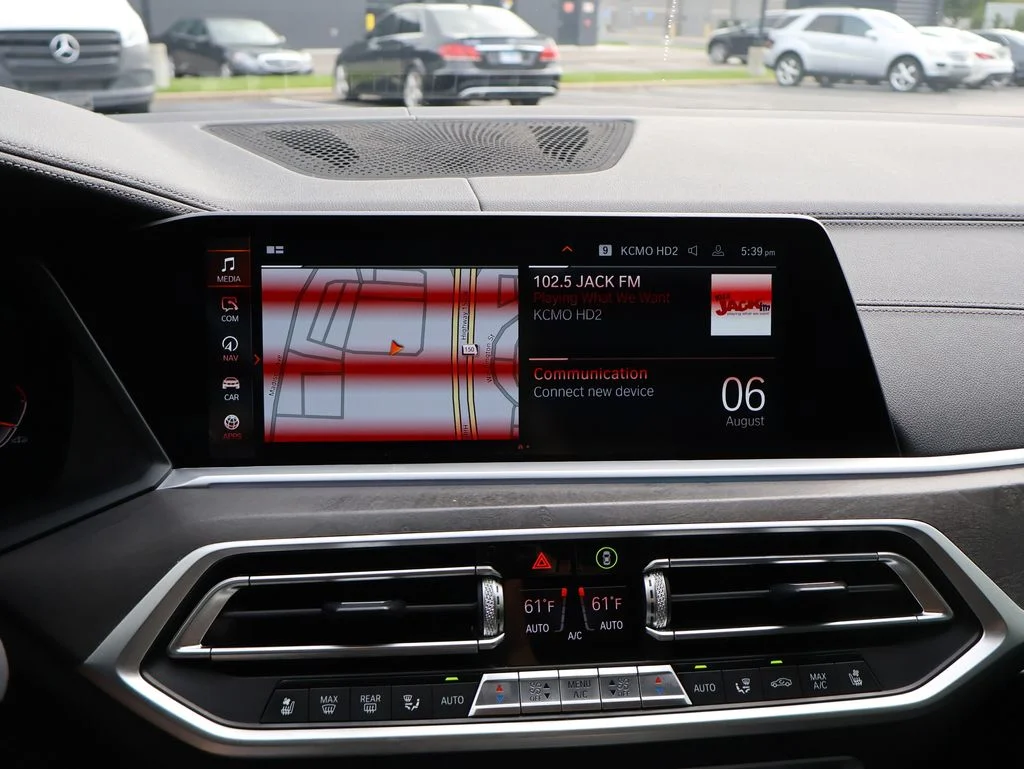 Used 2021 Black BMW xDrive40i image 48