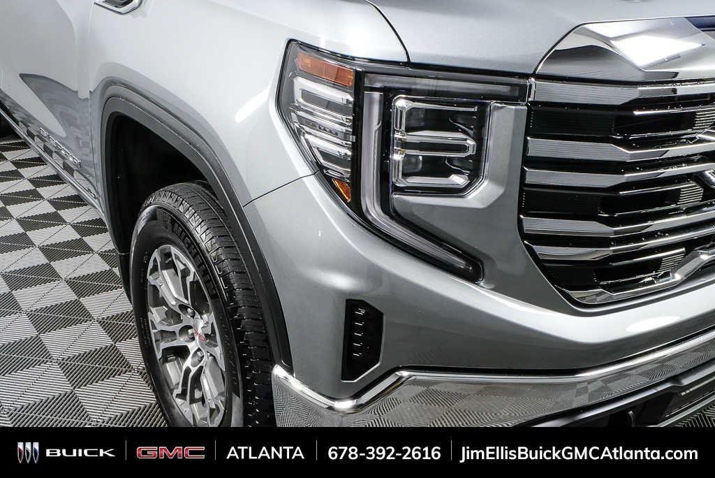 Used 2025 Sterling Metallic GMC SLT image 33
