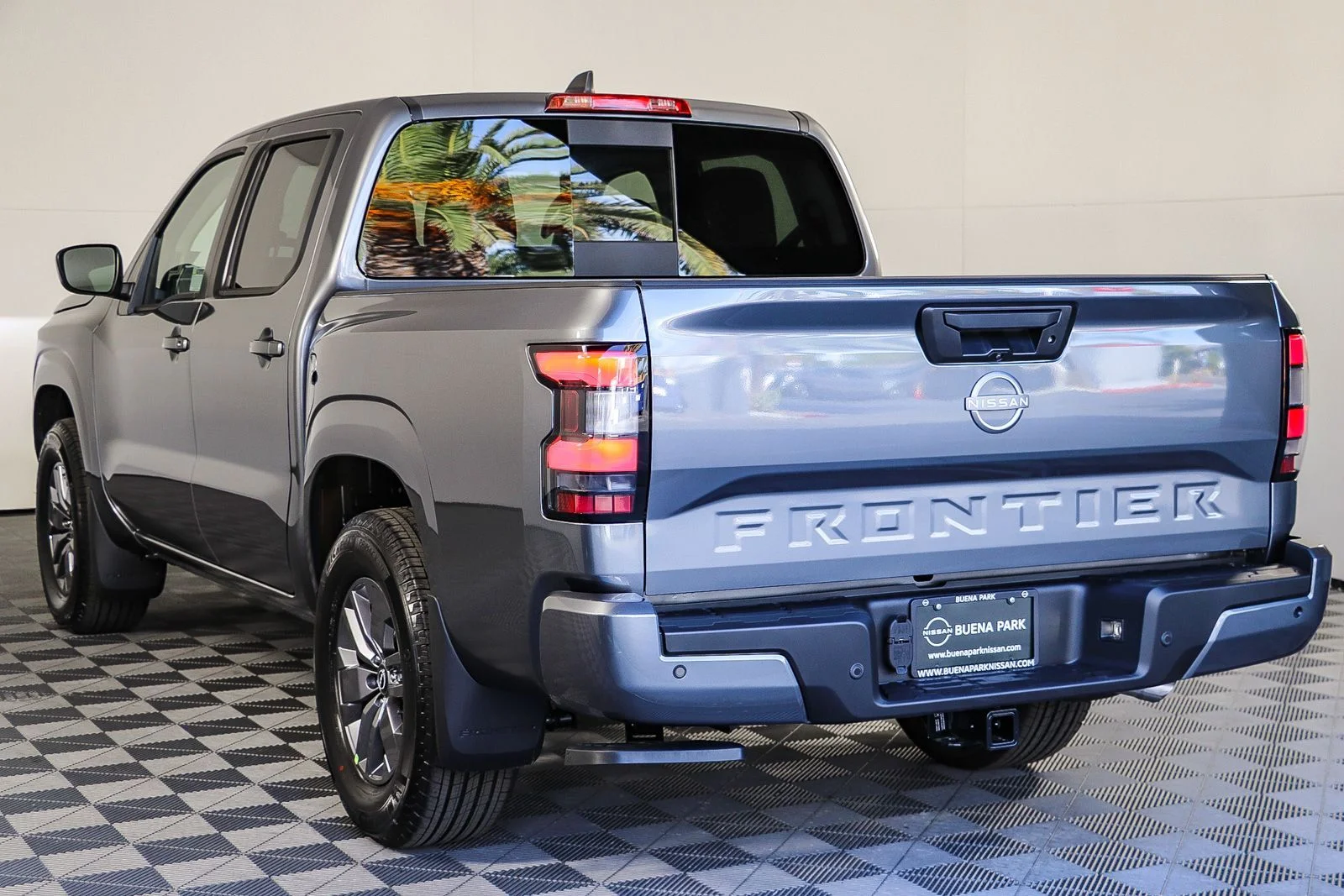 New 2026 Gun Metallic Nissan Crew Cab SV image 6