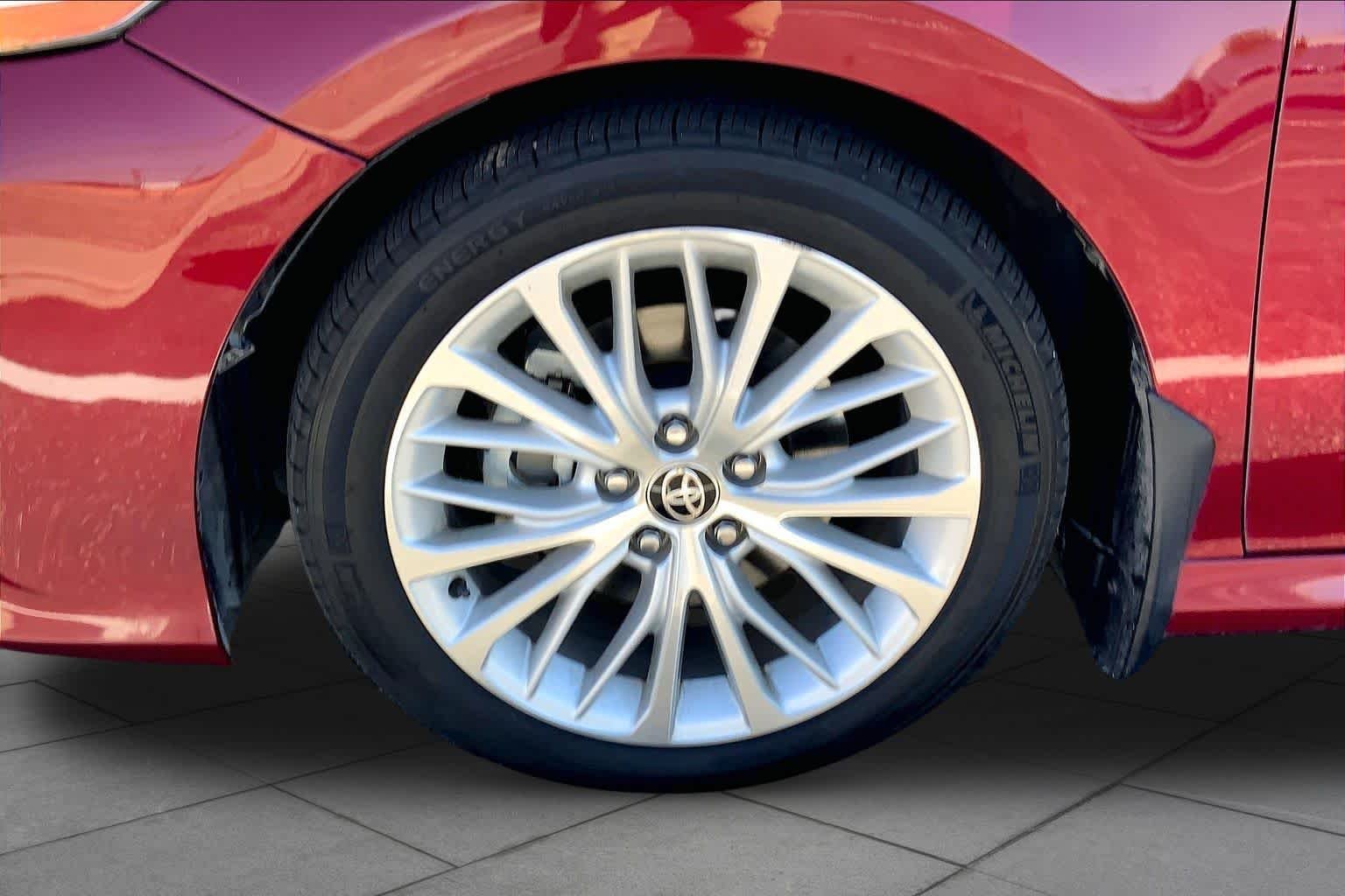 Used 2020 Ruby Flare Pearl Toyota Hybrid XLE image 10