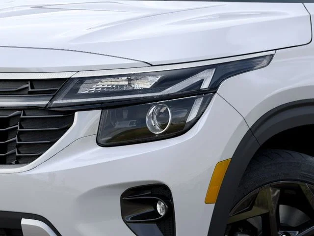 New 2026 White Kia EX image 10