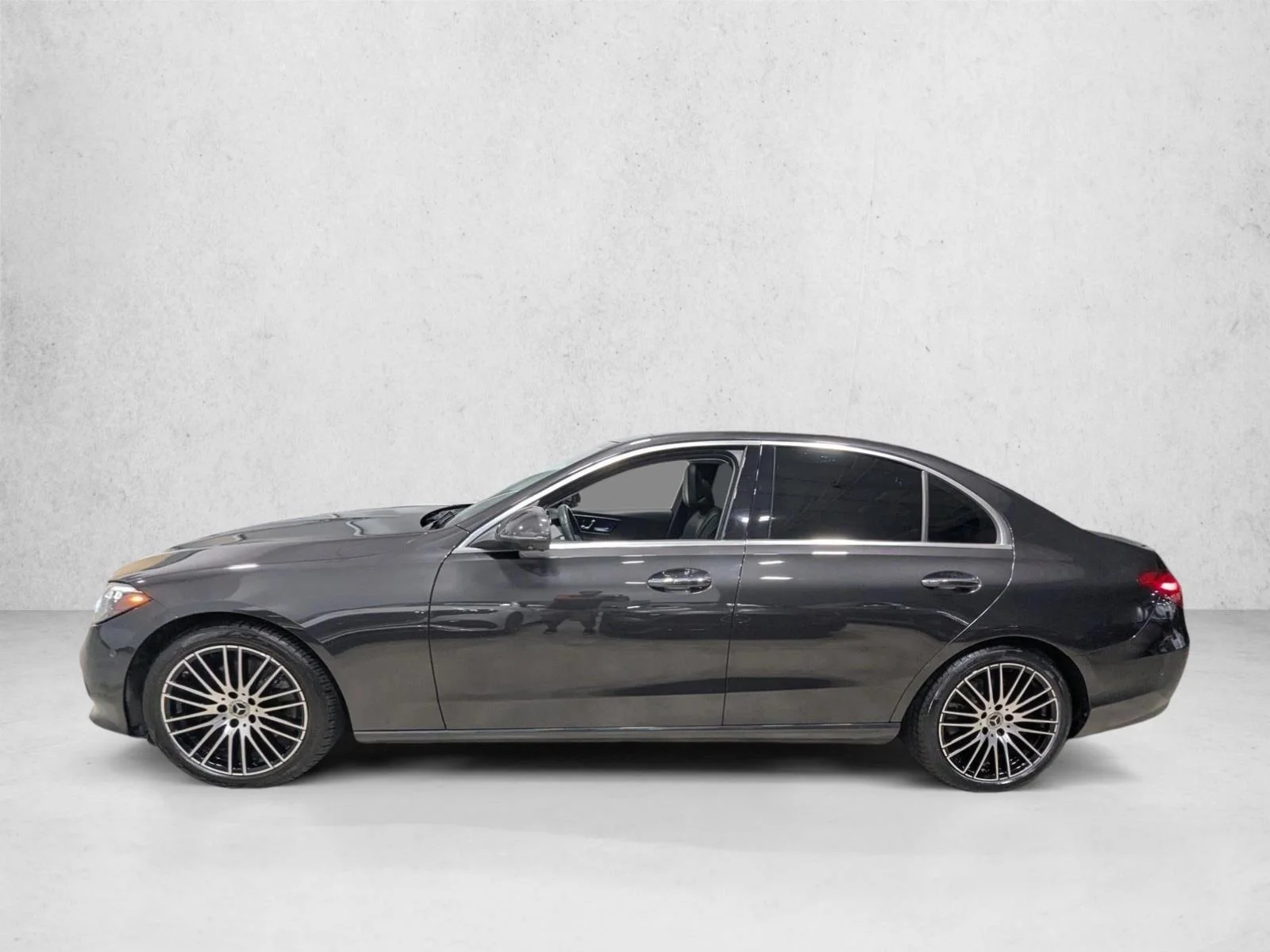 Used 2022 Graphite Grey Metallic Mercedes-Benz C 300 image 8