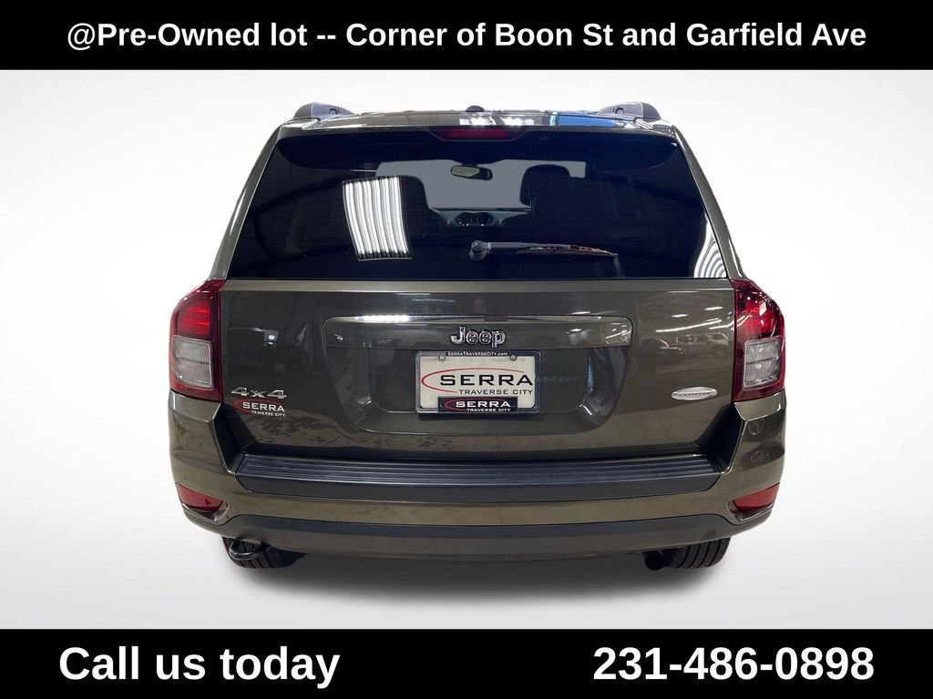 Used 2015 Green Jeep Latitude image 4