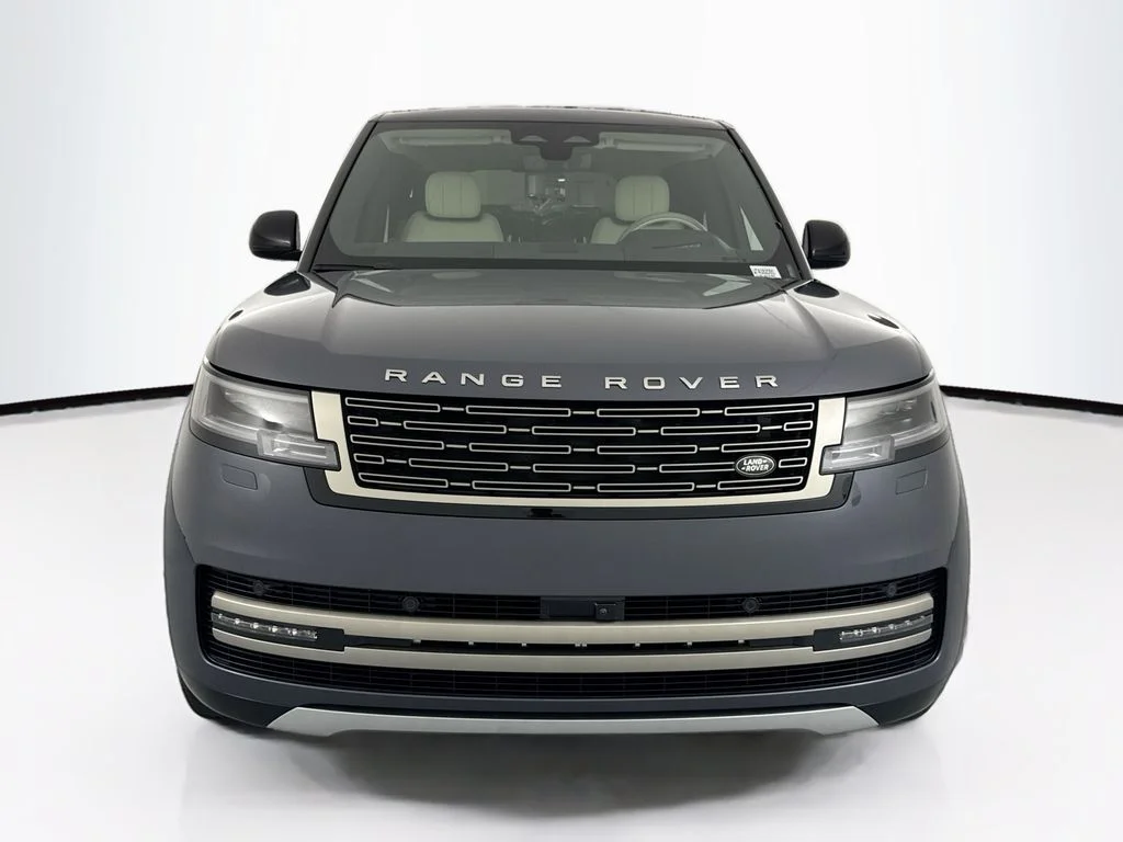 New 2026 Varesine Blue Land Rover SE image 2