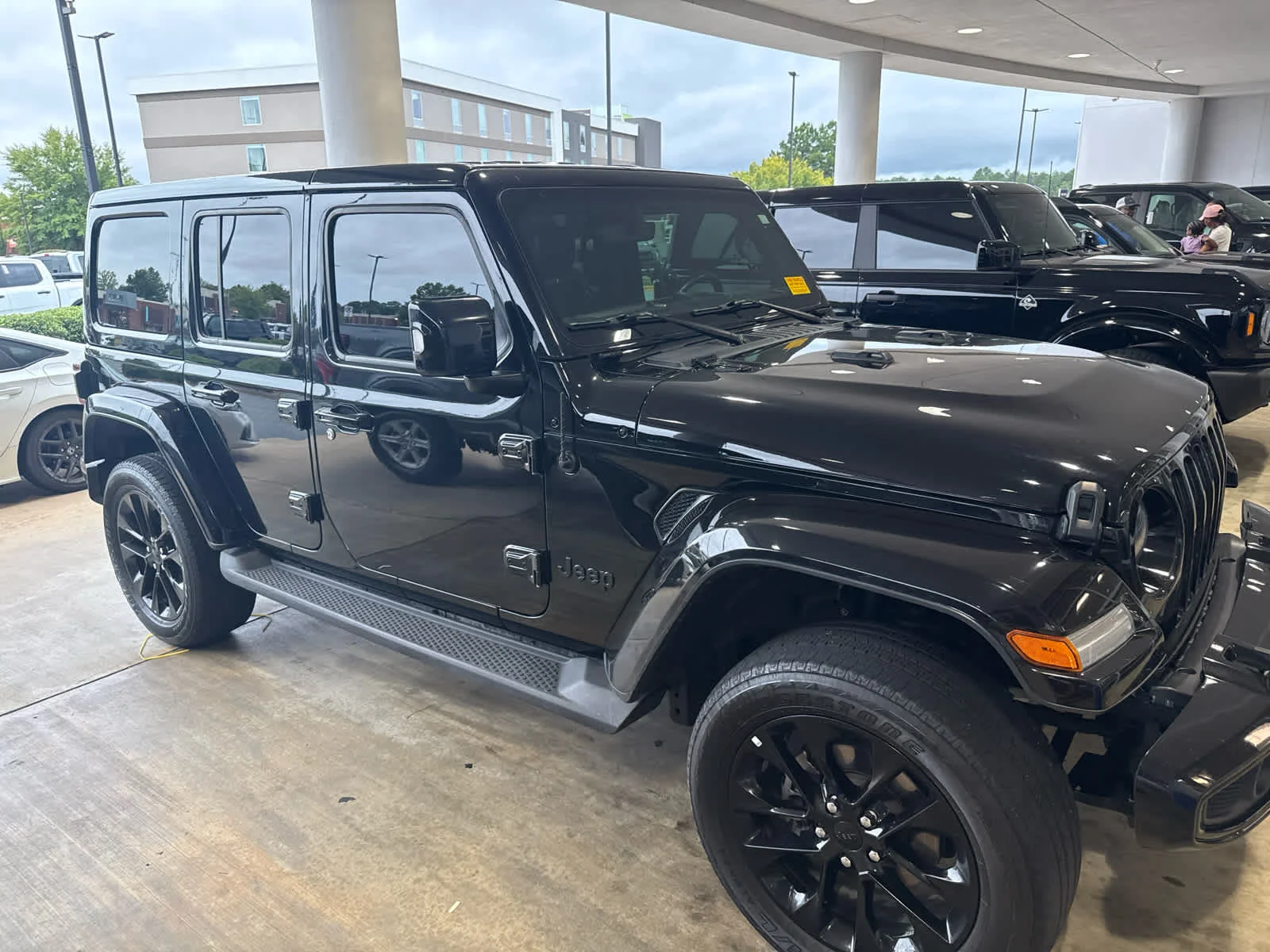 Used 2023 Black Clearcoat Jeep High Altitude image 6