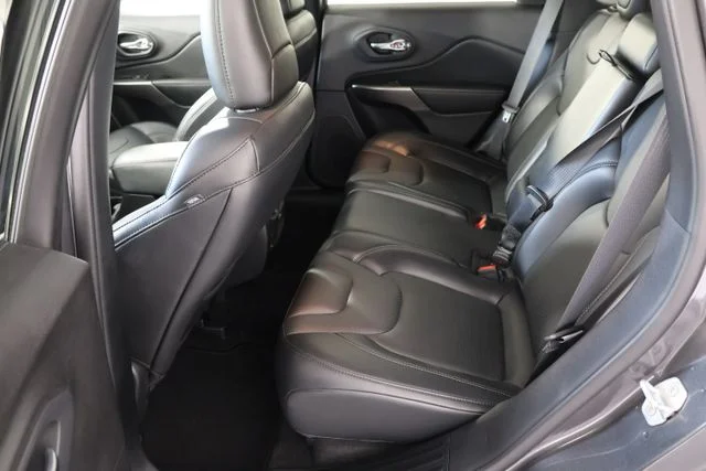 Used 2021 Gray Jeep Limited image 21