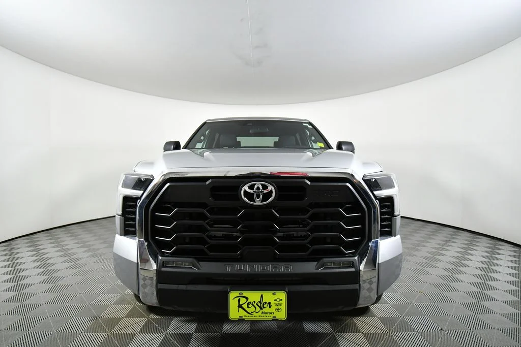 Used 2025 Silver Toyota SR5 image 7