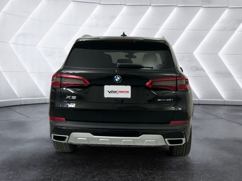 Used 2020 Black BMW sDrive40i image 5