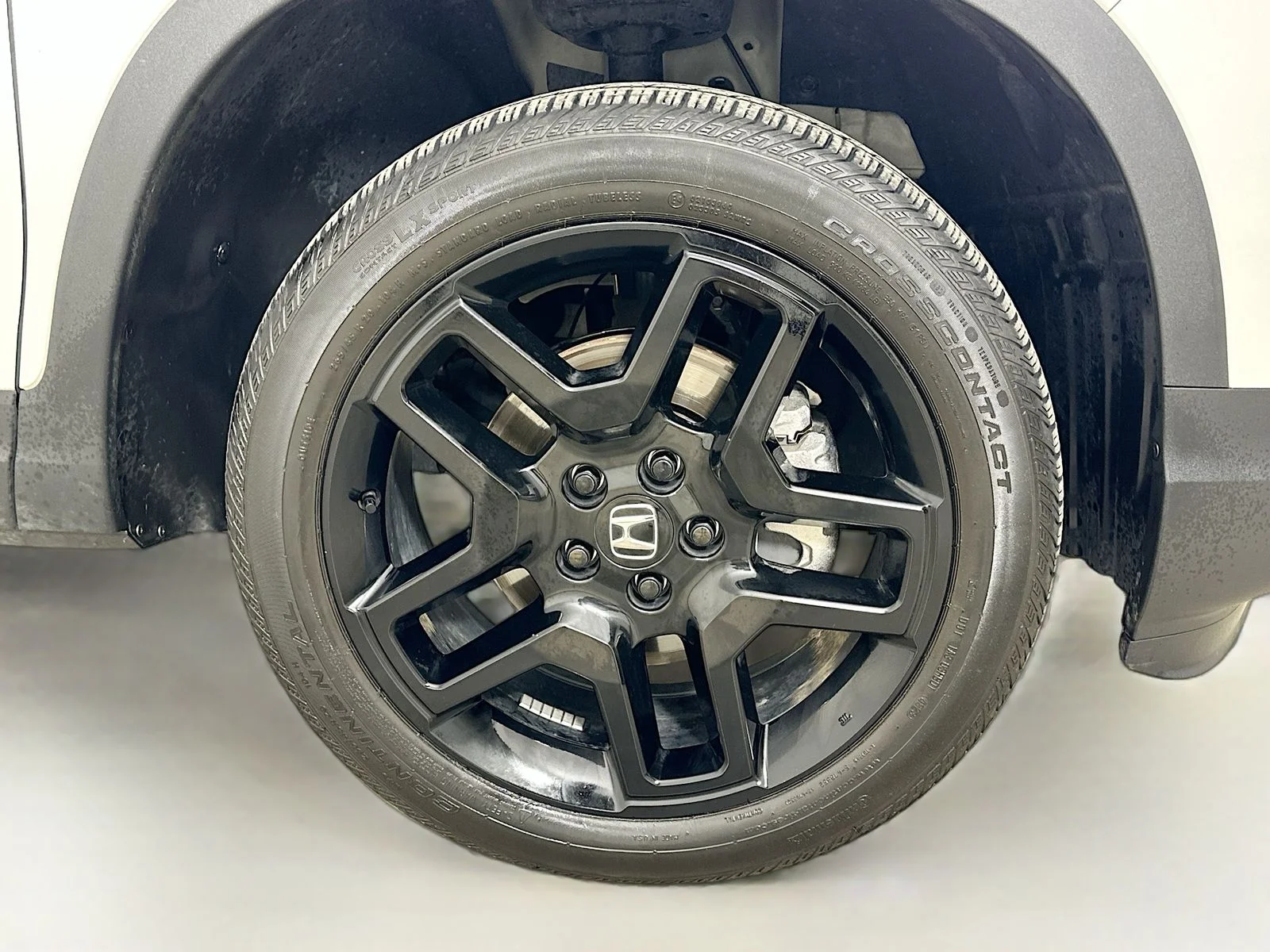 Used 2024 White Honda  image 10