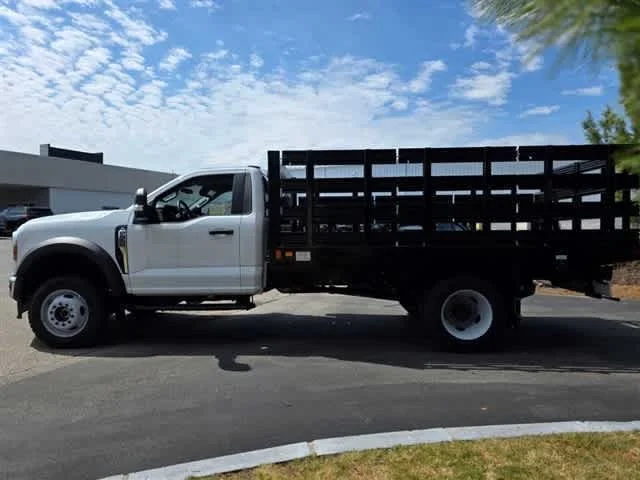 2025 Ford F-550 Super Duty Chassis Cab XL - Photo 33