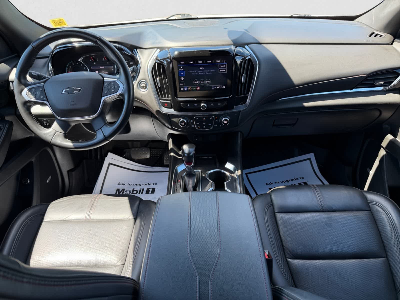 Used 2022 Iridescent Pearl Tricoat Chevrolet RS image 16