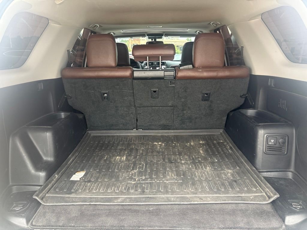 Used 2016 Classic Silver Metallic Toyota Limited image 44
