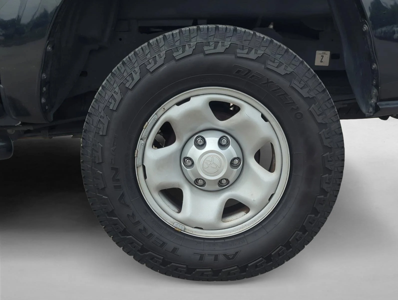Used 2022 Midnight Black Metallic Toyota SR5 image 9