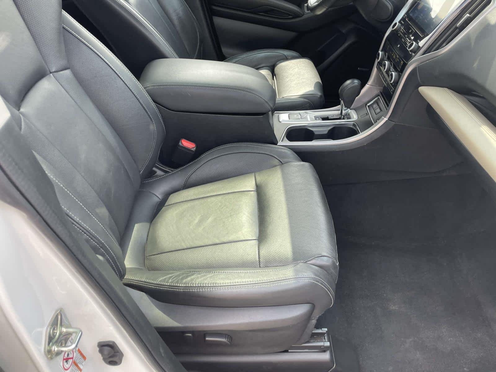 Used 2020 Crystal White Pearl Subaru Limited image 27