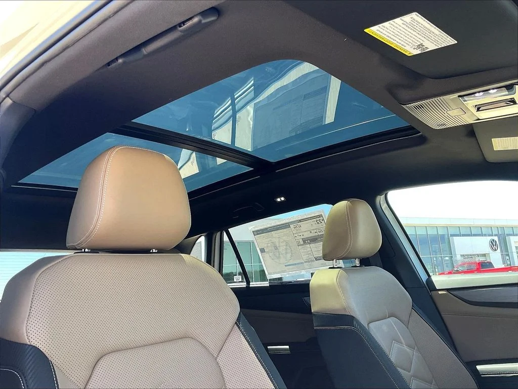 New 2026 White Volkswagen 2.0T SE w/Technology image 16