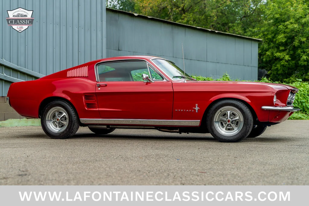 Used 1967 Red Ford GT image 5
