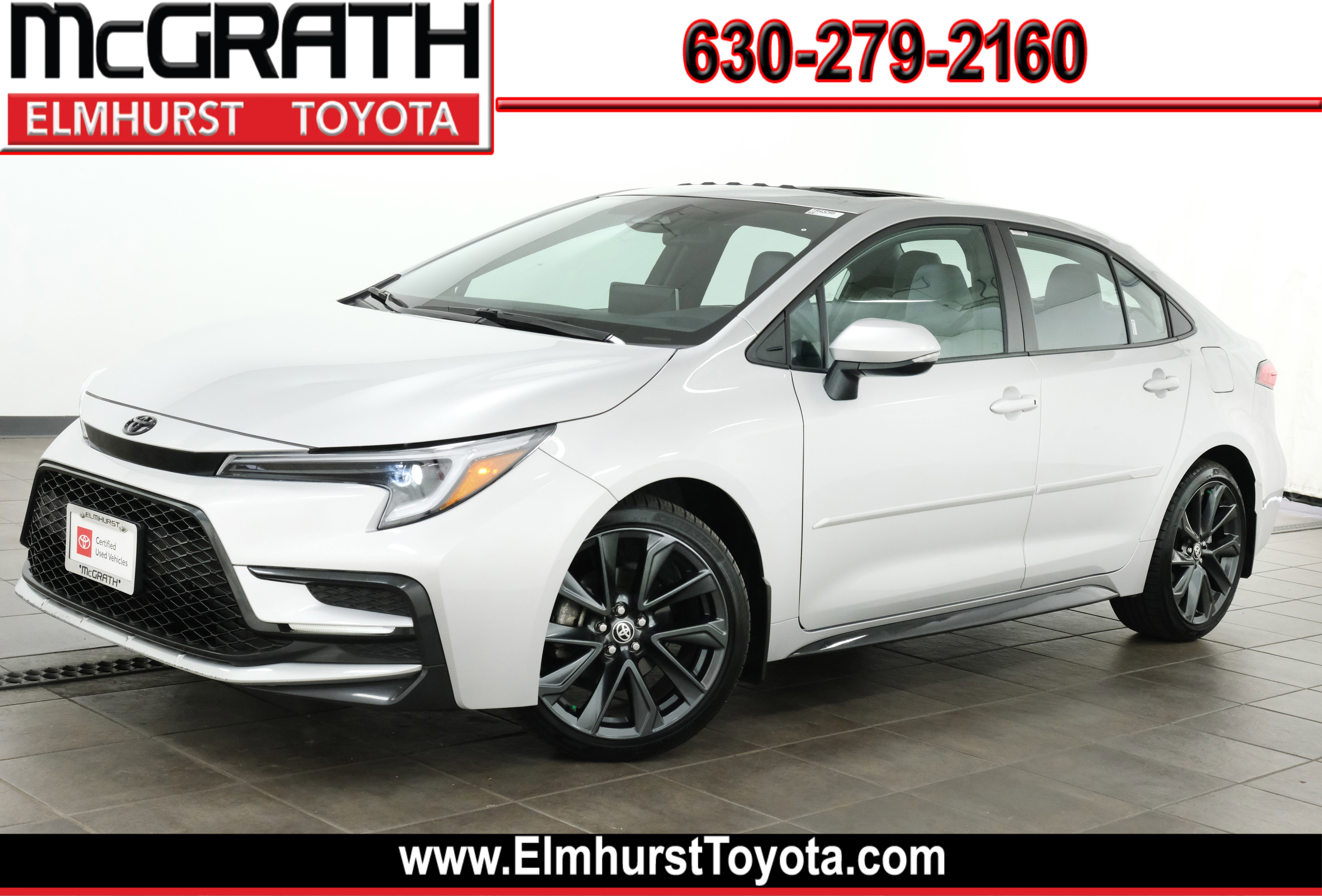 Classic Silver Metallic/Midnight Black Metallic 2025 Toyota Corolla SE FWD Sedan Front-Wheel Drive