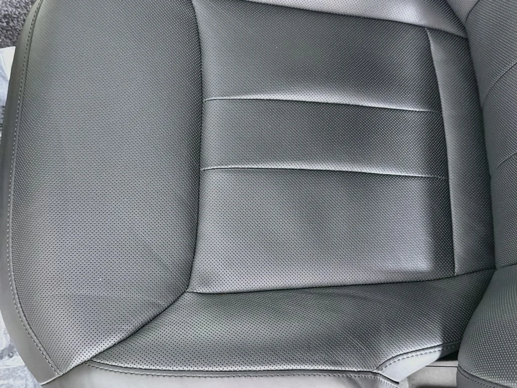 Certified Used 2024 Gray Land Rover SE image 20