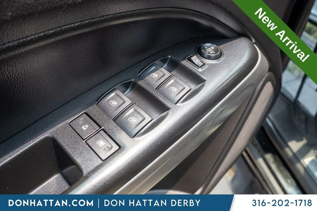 Used 2019 Black Chevrolet ZR2 image 13