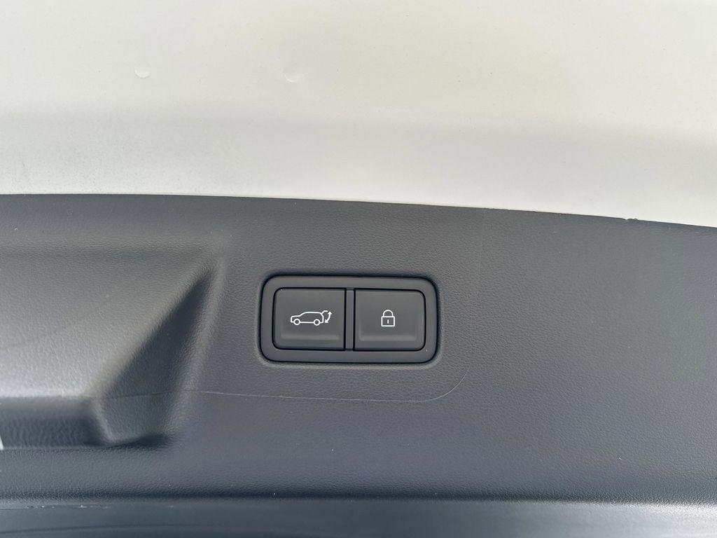 New 2026 Serenity White Hyundai SE image 24