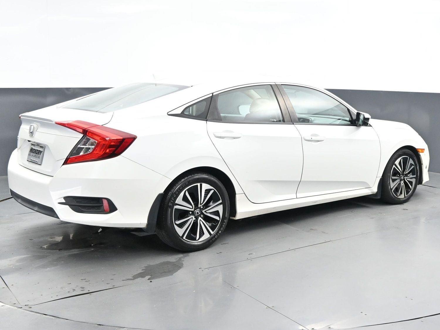 Used 2016 White Orchid Pearl Honda EX-T image 7