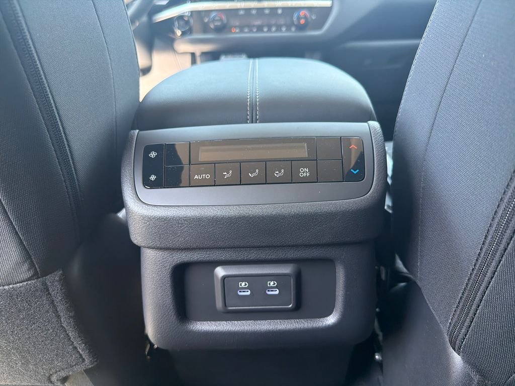 New 2026 Nissan Pathfinder SV 4D Sport Utility