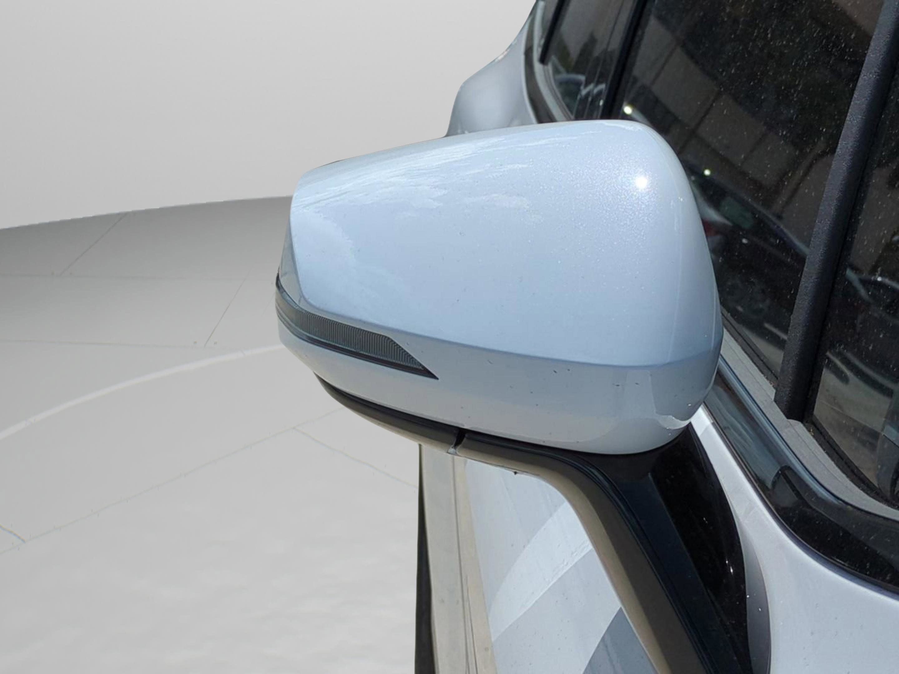 New 2026 Glacial White Pearl Kia SX image 50