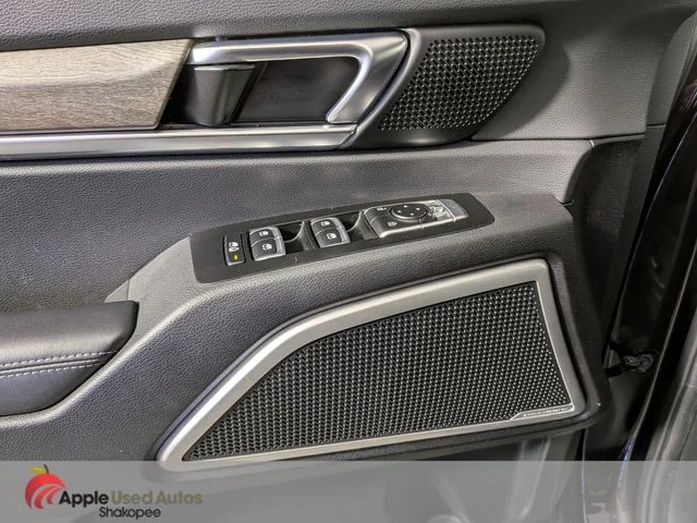 Used 2021 Black Kia EX image 15