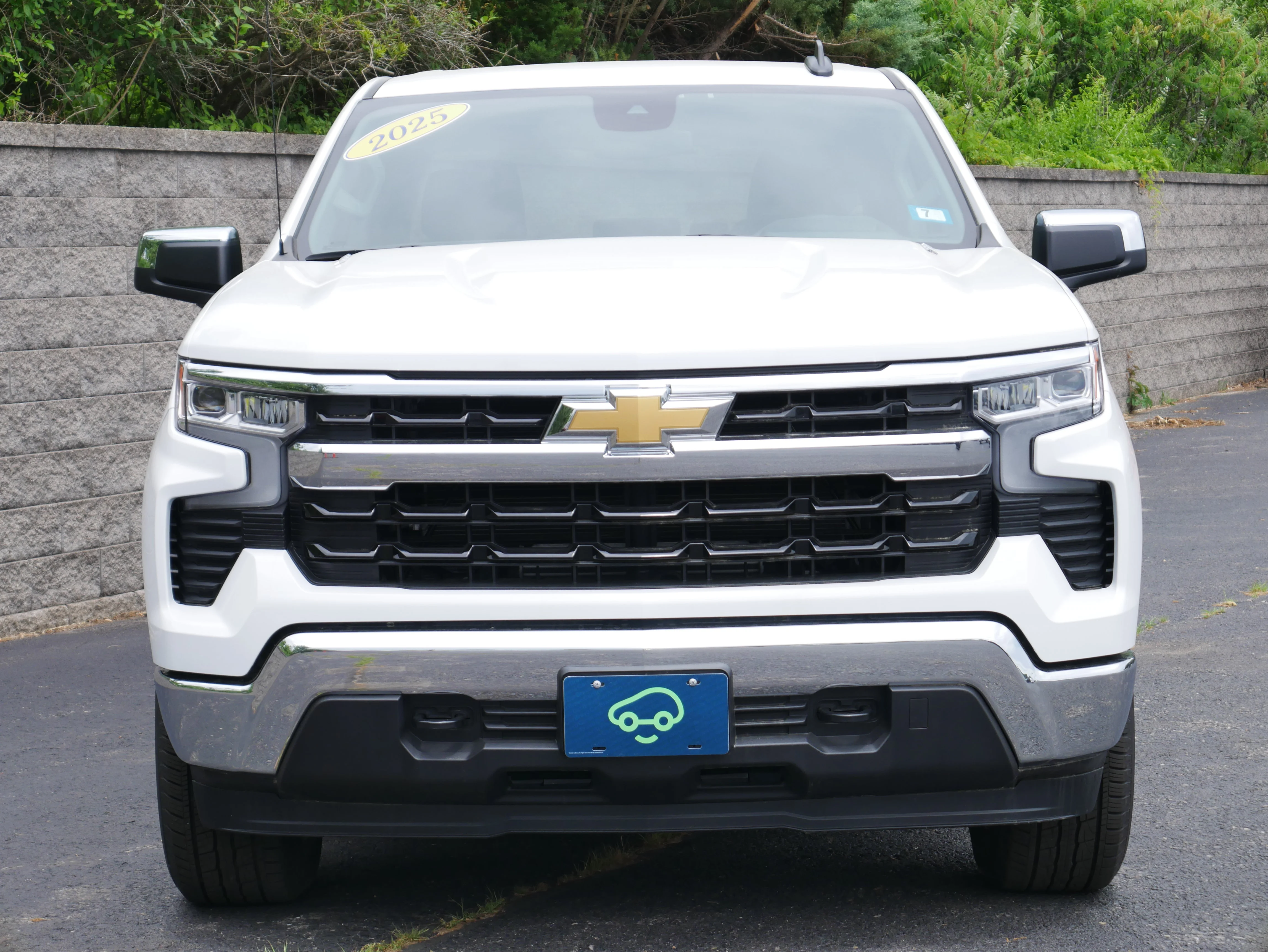Certified Used 2025 Summit White Chevrolet LT (2FL) image 2