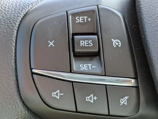 New 2026 Oxford White Ford XLT image 23