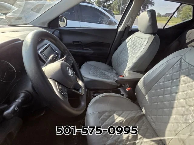 Used 2025 Gray Nissan S image 9