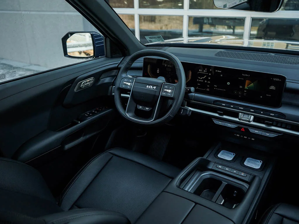 New 2027 Panthera Metal Kia S AWD image 16