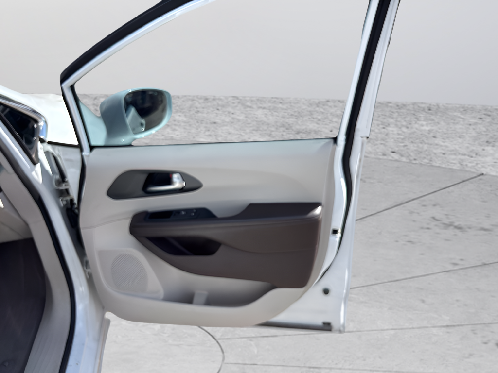 Used 2020 White Chrysler Touring L Plus image 46