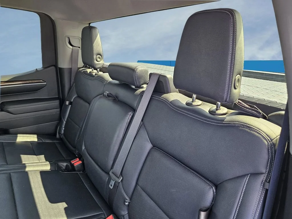 Used 2024 Sterling Metallic GMC Elevation image 33