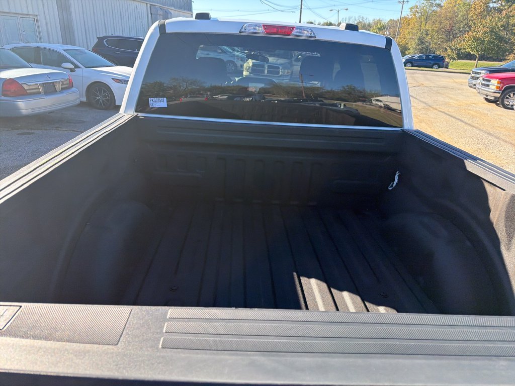 Used 2023 White Ford XL image 9