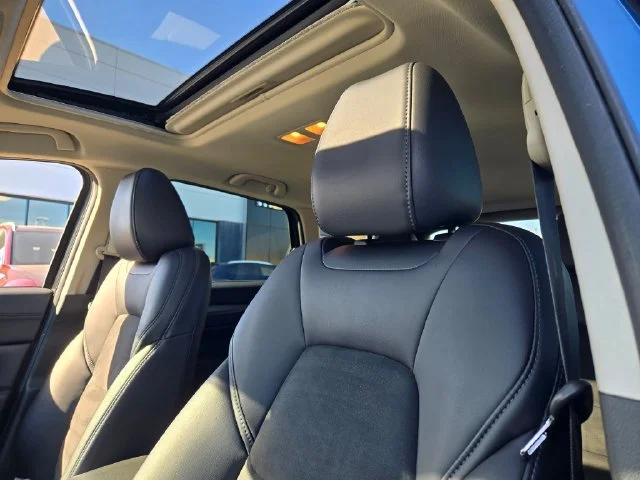 Used 2017 Blue Mazda Touring image 23