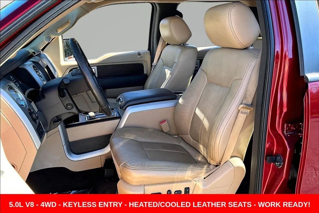 Used 2013  Ford Lariat image 25