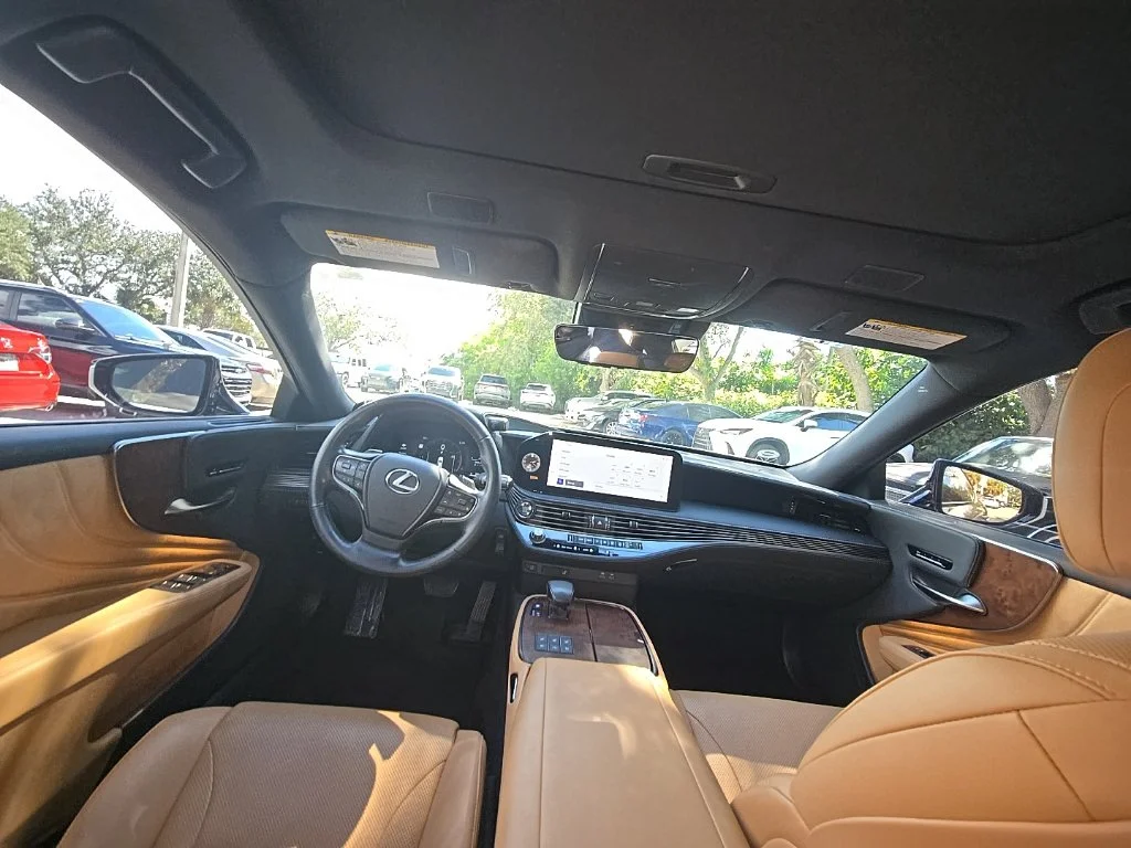 Certified Used 2024 Silver Lexus 500 Base image 29