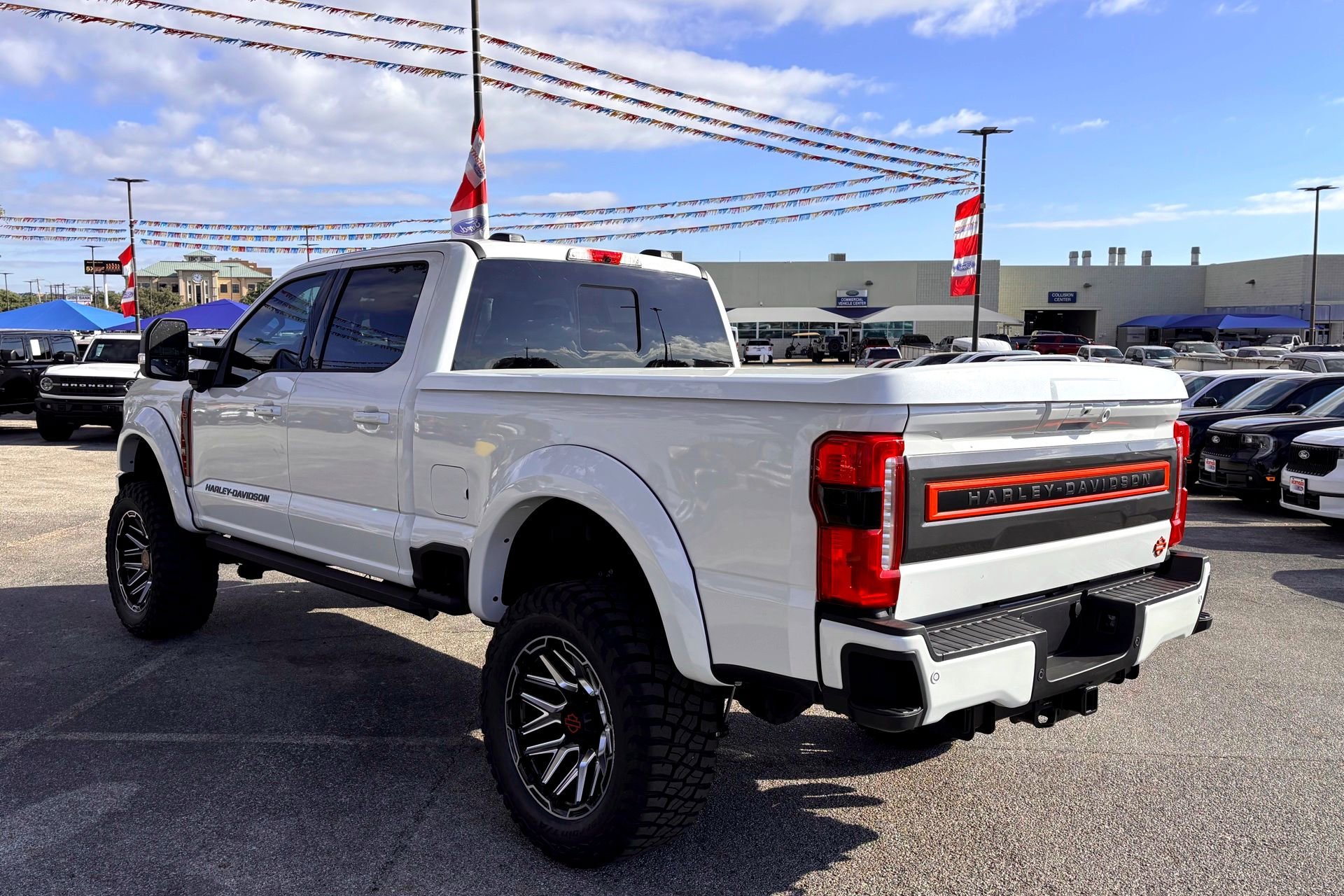 New 2026 Star White Metallic Tri-Coat Ford LARIAT image 8