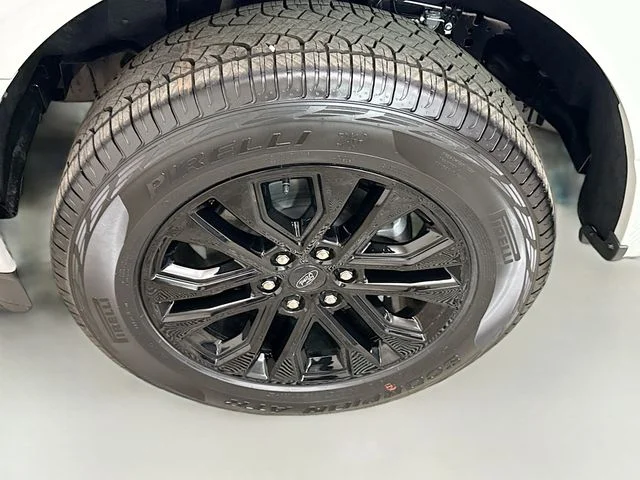 New 2026 Avalanche Ford XLT image 31