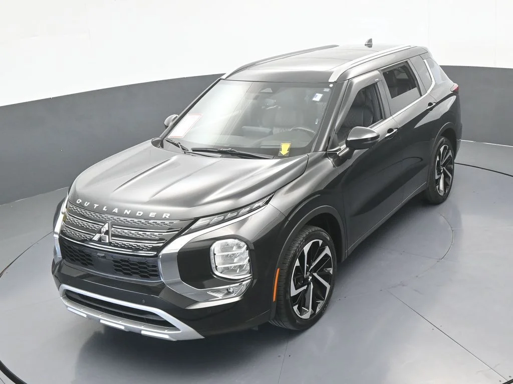 Used 2022 Black Mitsubishi SEL image 58