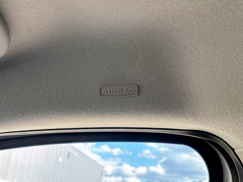 Used 2025 White Ford  image 24